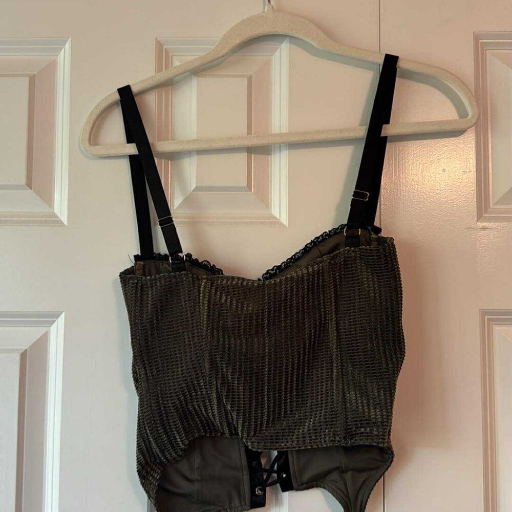 Edikted Corset Top - Picture 5 of 5